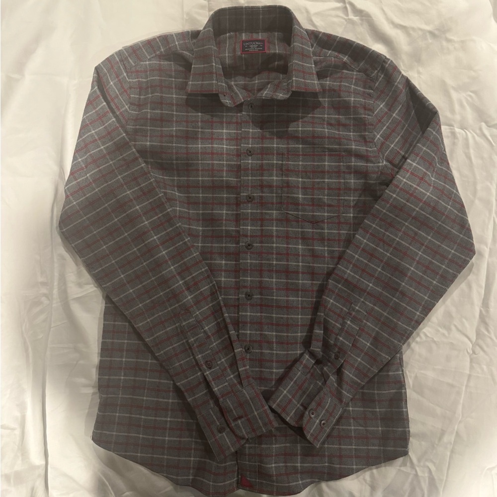 Untuckit men’s flannel dress shirt 
Medium Tall Slim